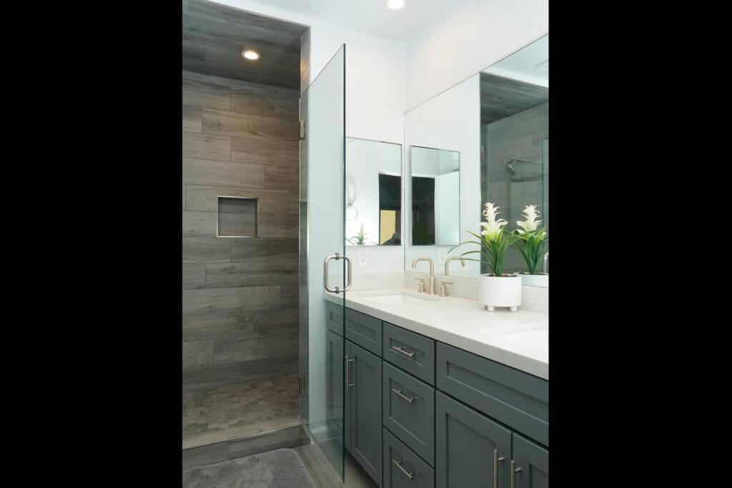 3Bd Sleeps 8 Rooftop Bayside Feel The Ocean Breeze Vila San Diego Exterior foto
